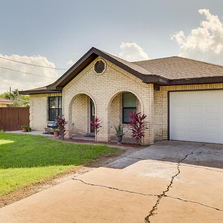 San Juan Home With Spacious Backyard Near Border! Exterior photo