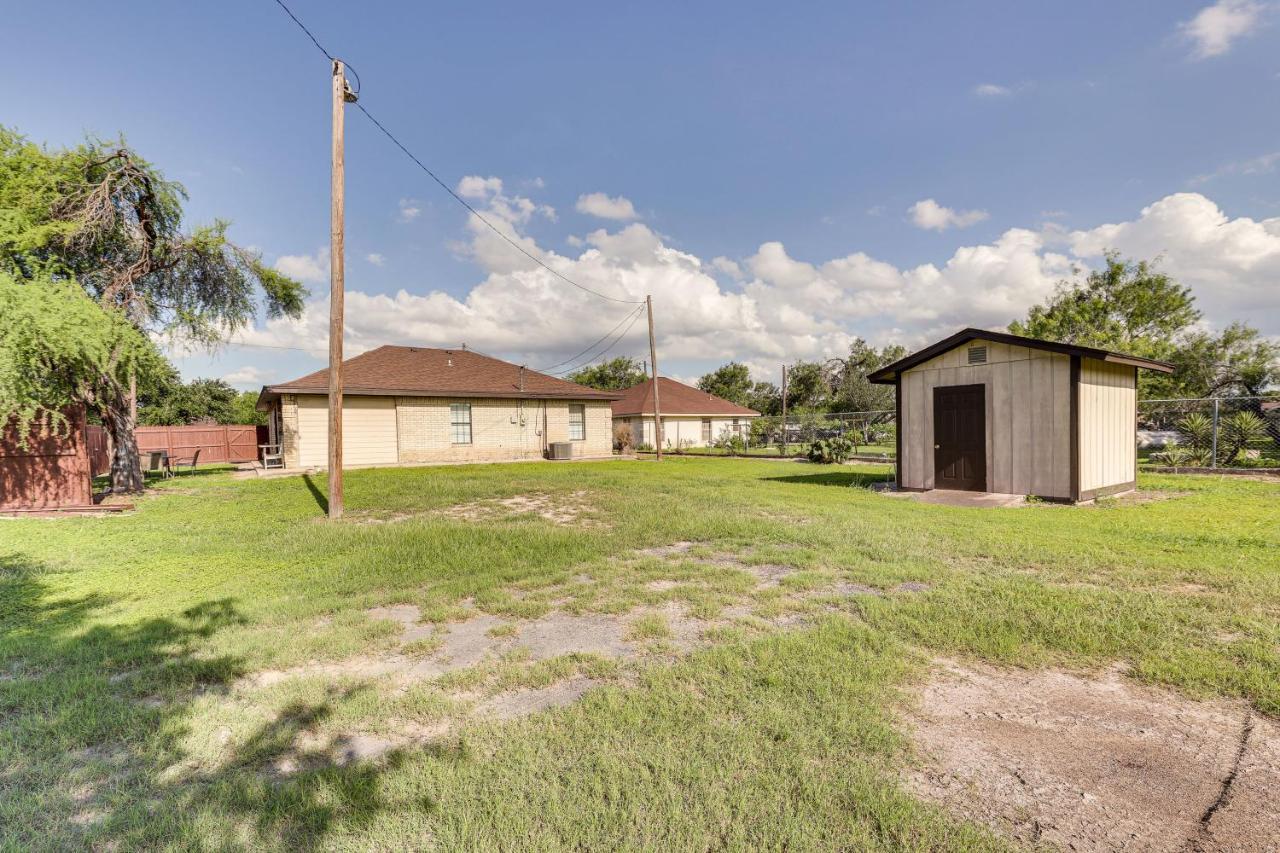 San Juan Home With Spacious Backyard Near Border! Exterior photo