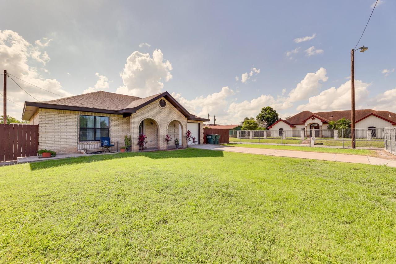 San Juan Home With Spacious Backyard Near Border! Exterior photo